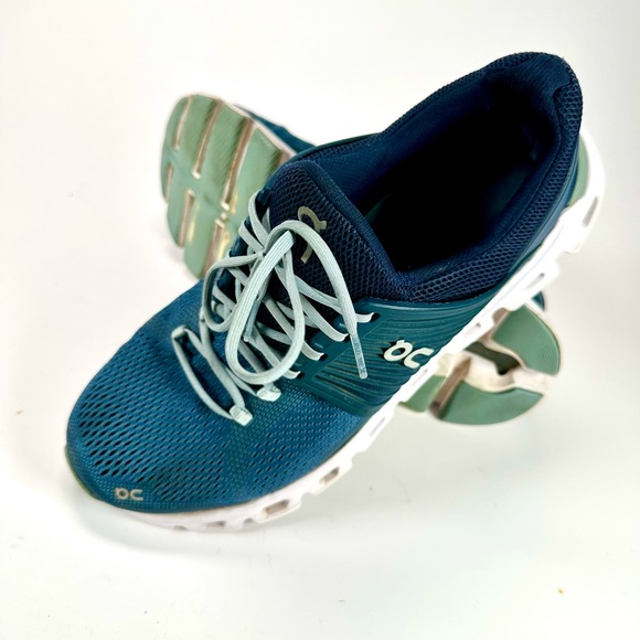 On Running on Cloud Cloudtec Helion Men's Shoes - Picture 11 of 13